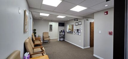 339 E Antietam St, Hagerstown, MD for lease Interior Photo- Image 2 of 15