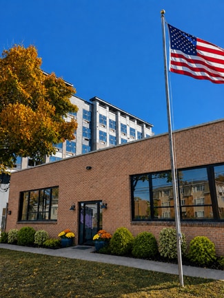 Plus de détails pour 1101-1107 W Elizabeth Ave, Linden, NJ - Industriel à vendre