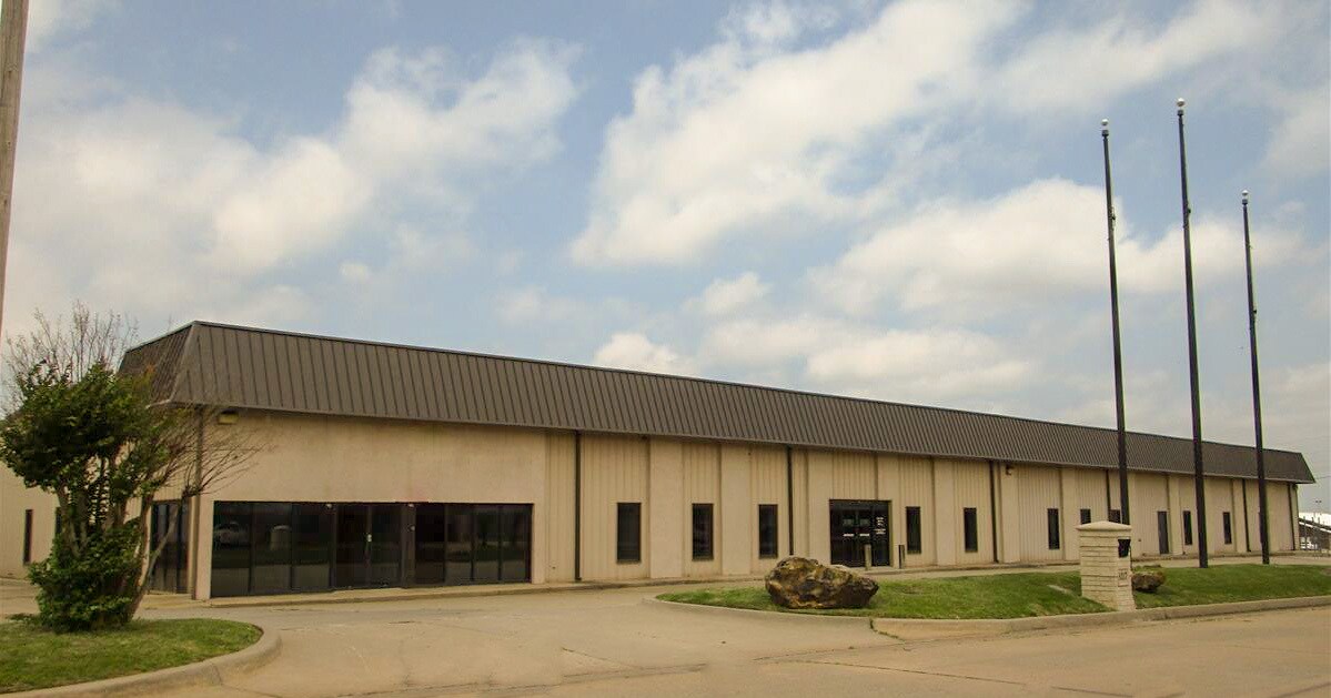 8317 Gateway Ter, Oklahoma City, OK à vendre Photo du bâtiment- Image 1 de 9