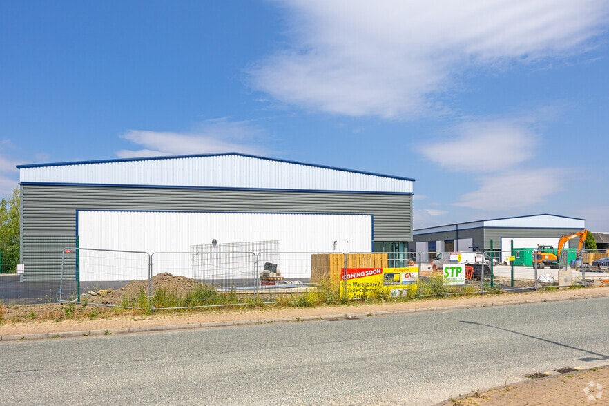 Thomas Maddison Ln, Wakefield for lease - Building Photo - Image 3 of 4