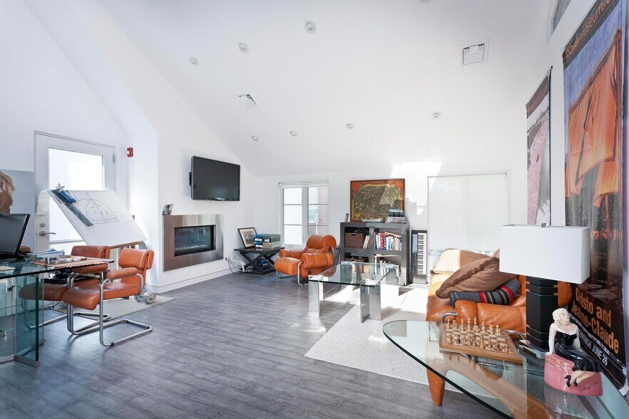 27 Imperial Ave, Westport, CT à louer - Photo intérieure - Image 3 de 10
