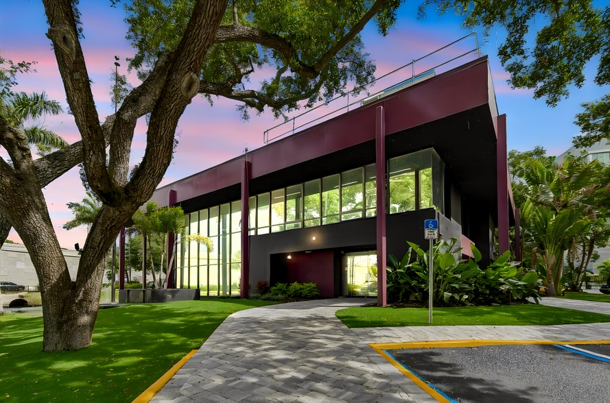 19995 US Highway 19 N, Clearwater, FL for sale - Building Photo - Image 1 of 36