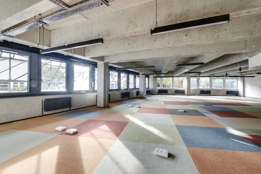 Bureau dans Paris à vendre - Photo du bâtiment - Image 3 de 9