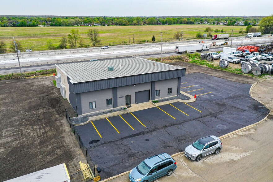 20604 Burl Ct, Joliet, IL à vendre - Photo du bâtiment - Image 3 de 38