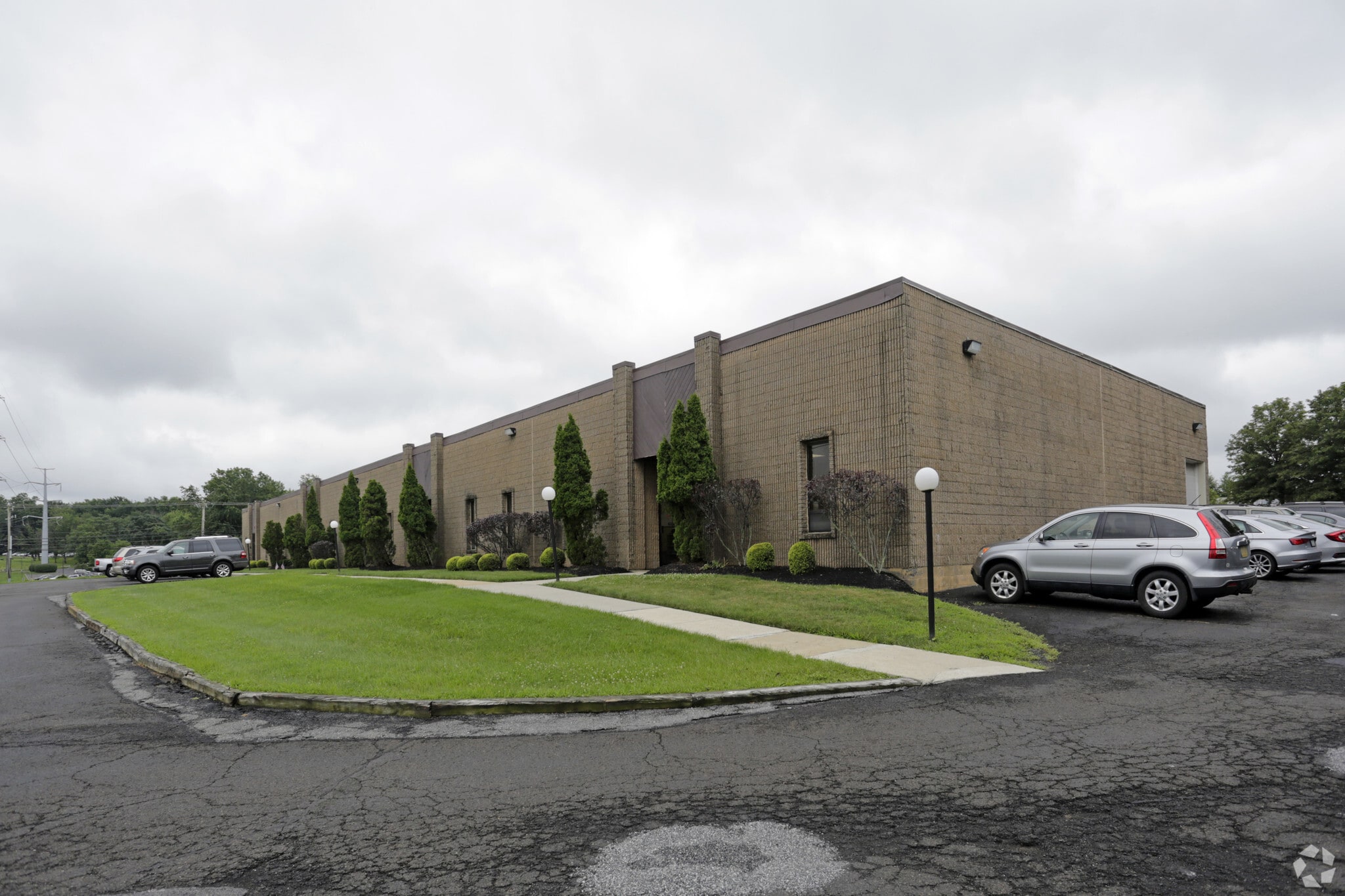 101 Witmer Rd, Horsham Township, PA for lease Primary Photo- Image 1 of 7