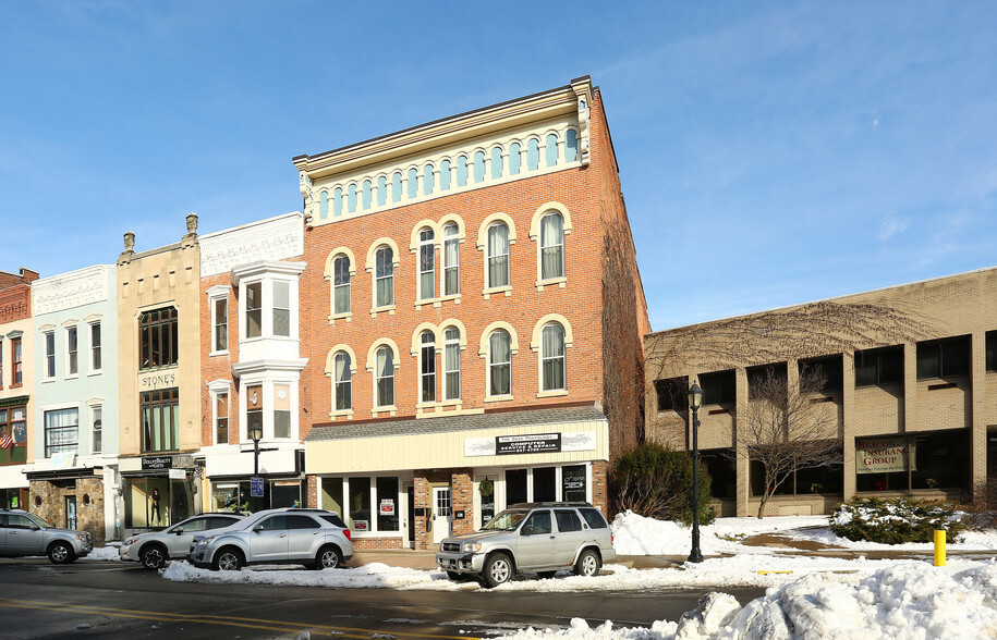 44-46 E Main St, Amsterdam, NY à vendre - Photo principale - Image 1 de 1