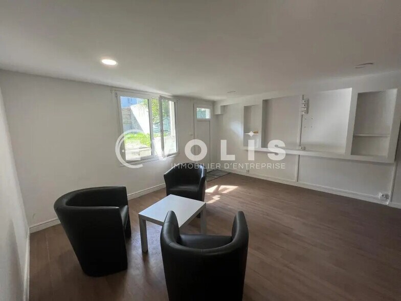 Bureau dans Champigny-sur-Marne à louer - Photo du bâtiment - Image 3 de 9