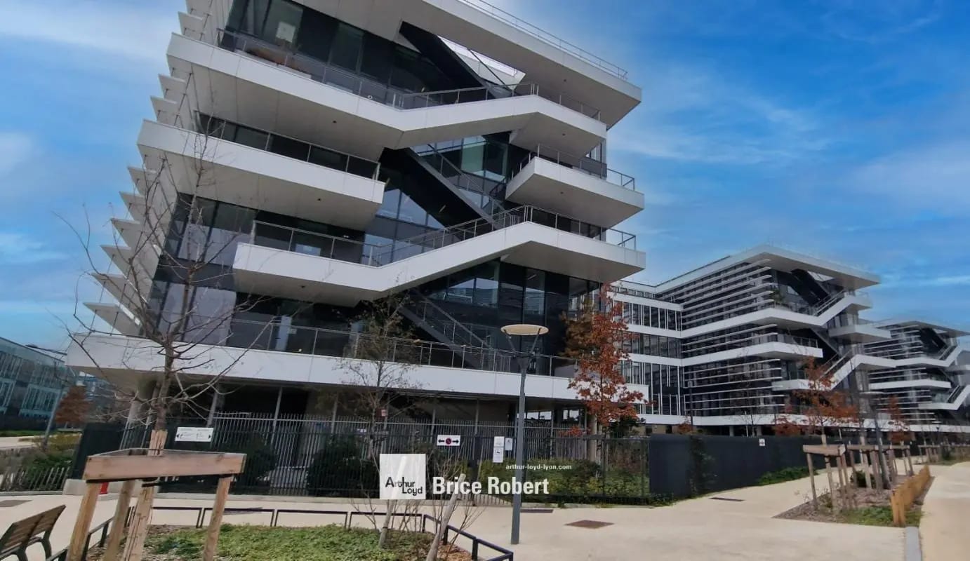 6 Rue Alexander Fleming, Lyon for lease Building Photo- Image 1 of 13
