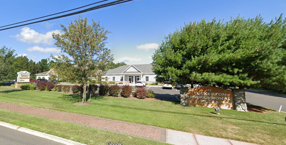 345 E Main St, Tuckerton, NJ à louer - Photo du bâtiment - Image 3 de 3