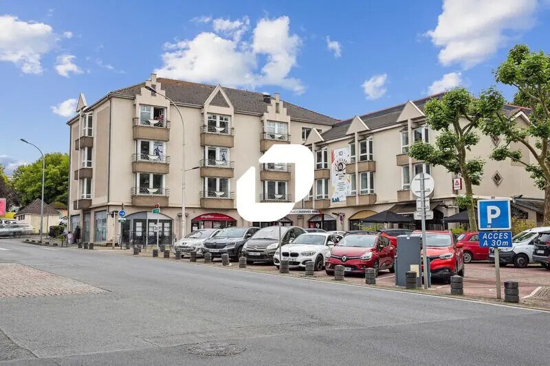 Bureau dans Ris-Orangis à vendre Photo du bâtiment- Image 1 de 12