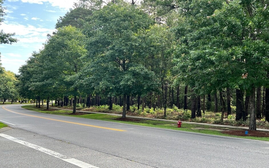 800 Carolina Park Blvd, Mount Pleasant, SC for sale - Building Photo - Image 3 of 3