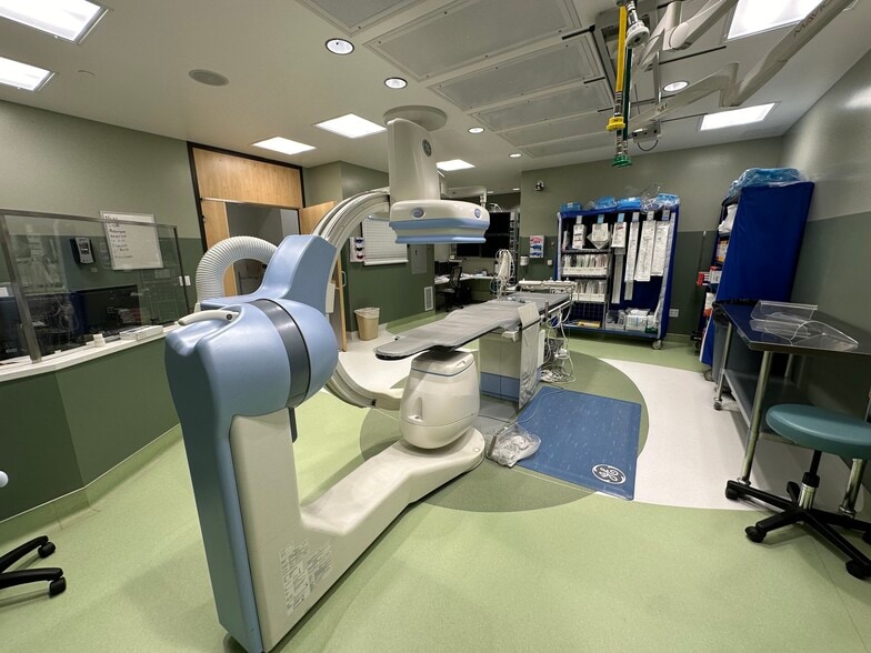 77 S Dobson Rd, Chandler, AZ for lease - Interior Photo - Image 2 of 73