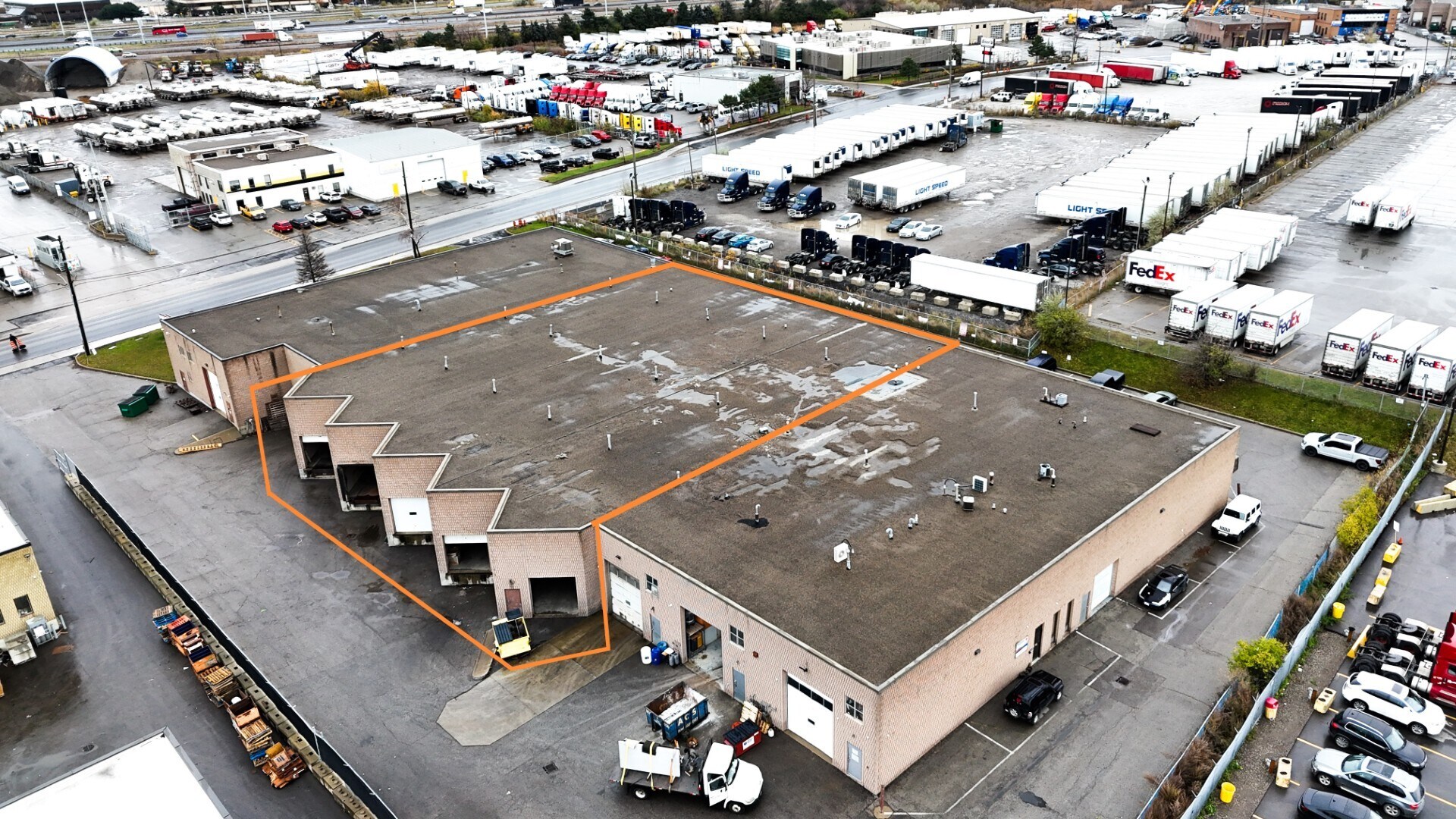 1235 Shawson Dr, Mississauga, ON for lease Building Photo- Image 1 of 12