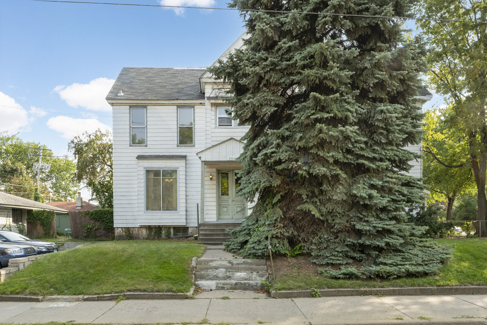 201 E Franklin Ave, Minneapolis, MN for sale Primary Photo- Image 1 of 1