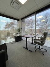 4606 Centerview, San Antonio, TX à louer Photo du bâtiment- Image 2 de 7