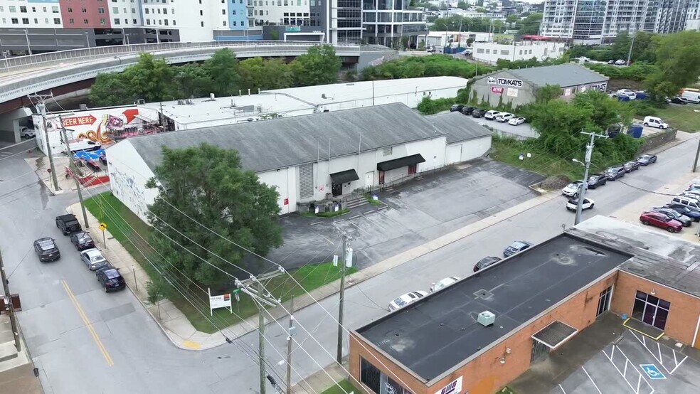 SoBro Land Portfolio portefeuille de 2 propriétés à vendre sur LoopNet.ca - Vidéo sur l’inscription commerciale - Image 2 de 20