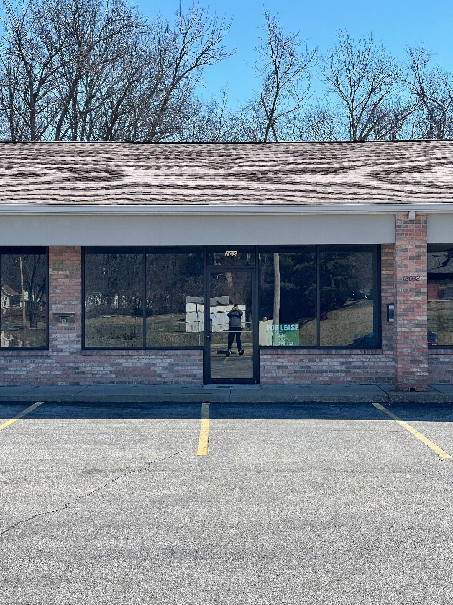 12032 Tesson Ferry Rd, Saint Louis, MO for lease Building Photo- Image 1 of 2