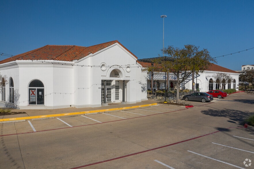 6406 N IH 35, Austin, TX for lease - Primary Photo - Image 1 of 5