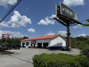 1403 Parkway, Sevierville, TN for lease Interior Photo- Image 2 of 7