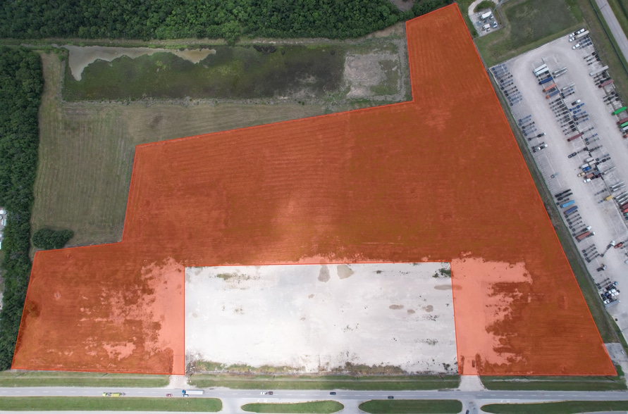 9322 Bay Area Blvd, Pasadena, TX for lease - Building Photo - Image 1 of 1