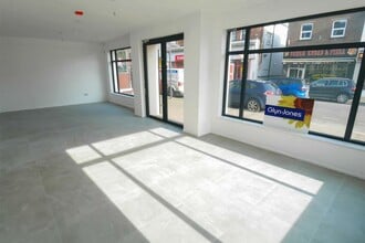 27 Surrey St, Littlehampton à louer Photo intérieure- Image 2 de 3