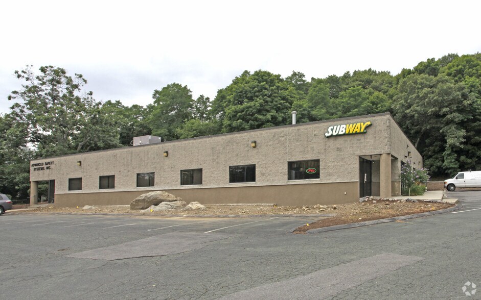 141 Summit St, Peabody, MA à louer - Photo du bâtiment - Image 2 de 17