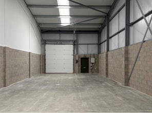 Newark Rd, Lincoln for lease Interior Photo- Image 1 of 3