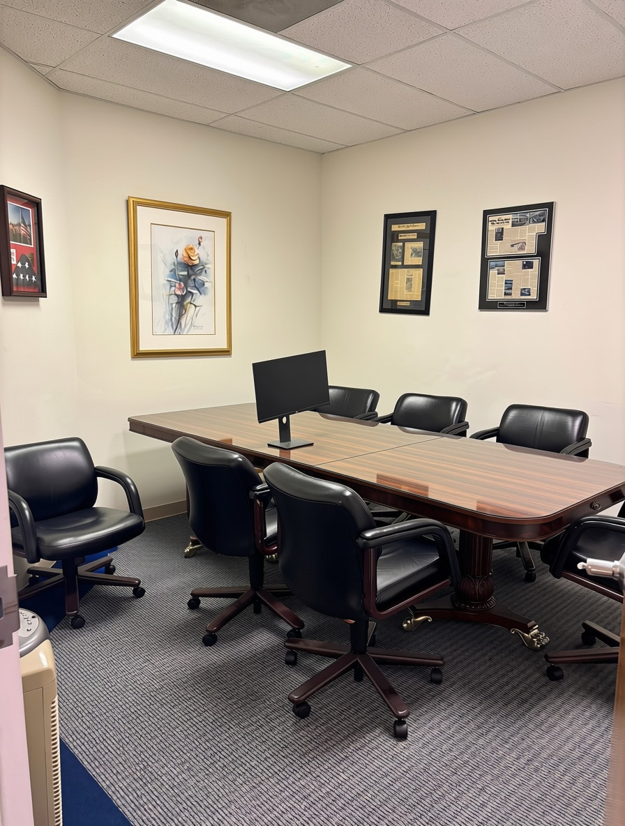 116 Gasoline Aly, Mooresville, NC for lease Interior Photo- Image 1 of 4