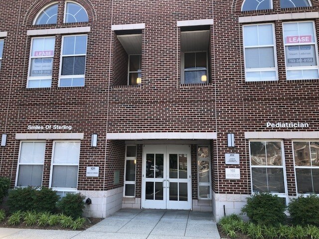 21155 Whitfield Pl, Sterling, VA for lease - Building Photo - Image 2 of 75