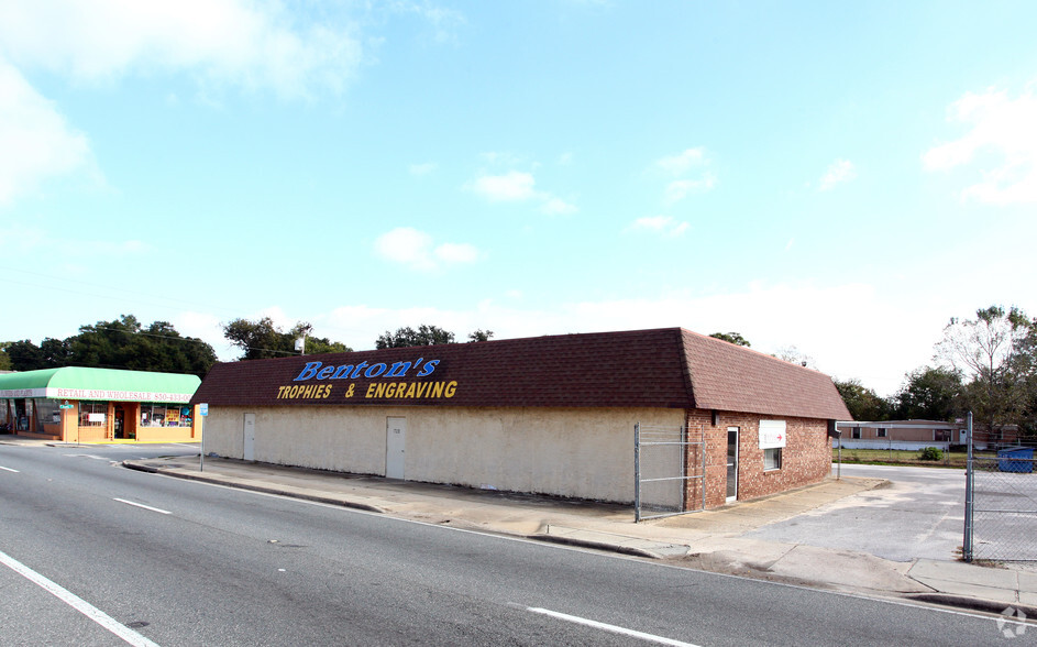 1720 N Pace Blvd, Pensacola, FL for sale - Primary Photo - Image 1 of 19