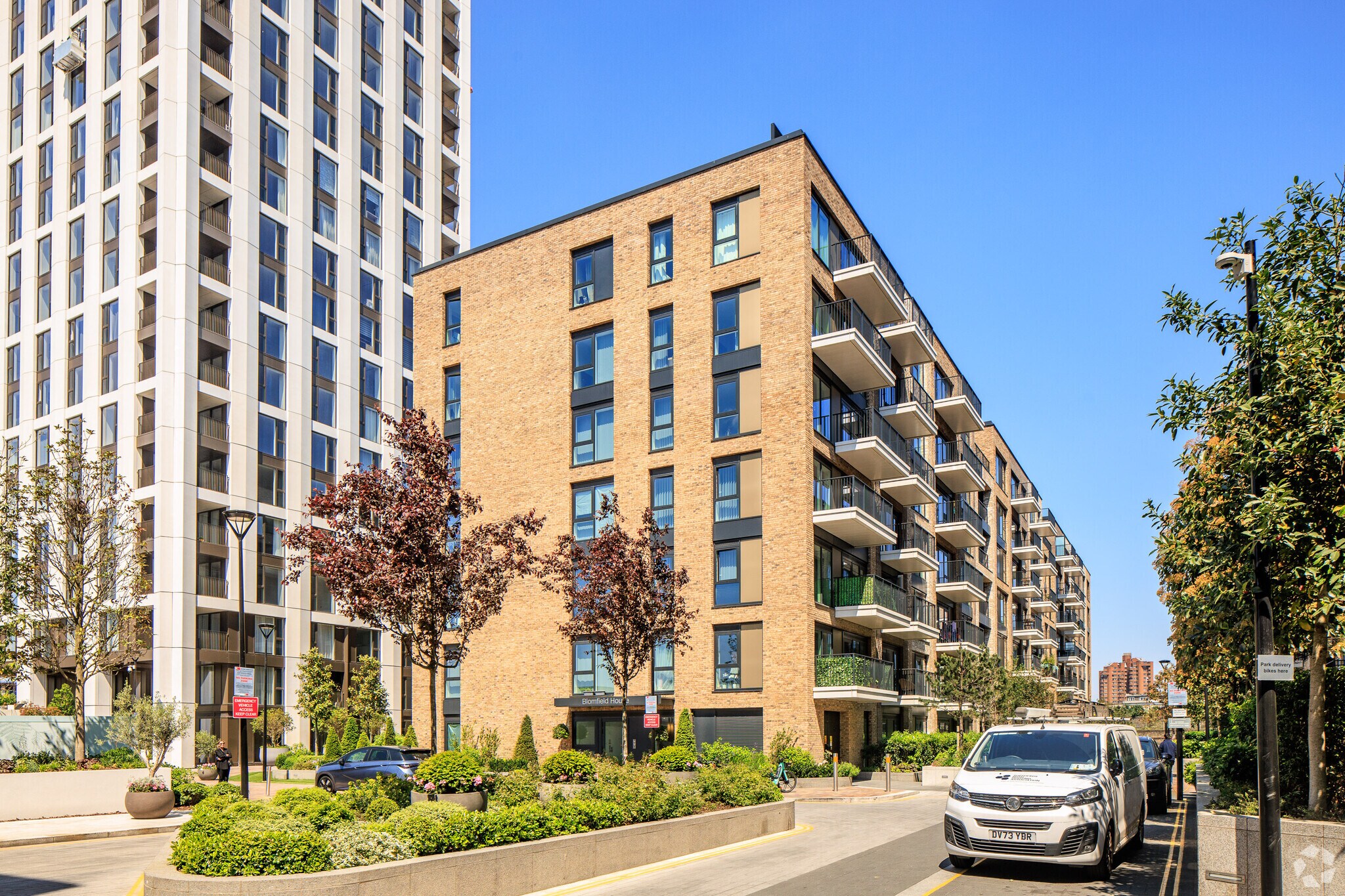 4 Lockgate Rd, Londres à vendre Photo principale- Image 1 de 7