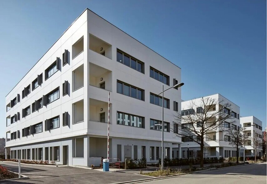 Bureau dans Lyon à louer - Photo du bâtiment - Image 2 de 5