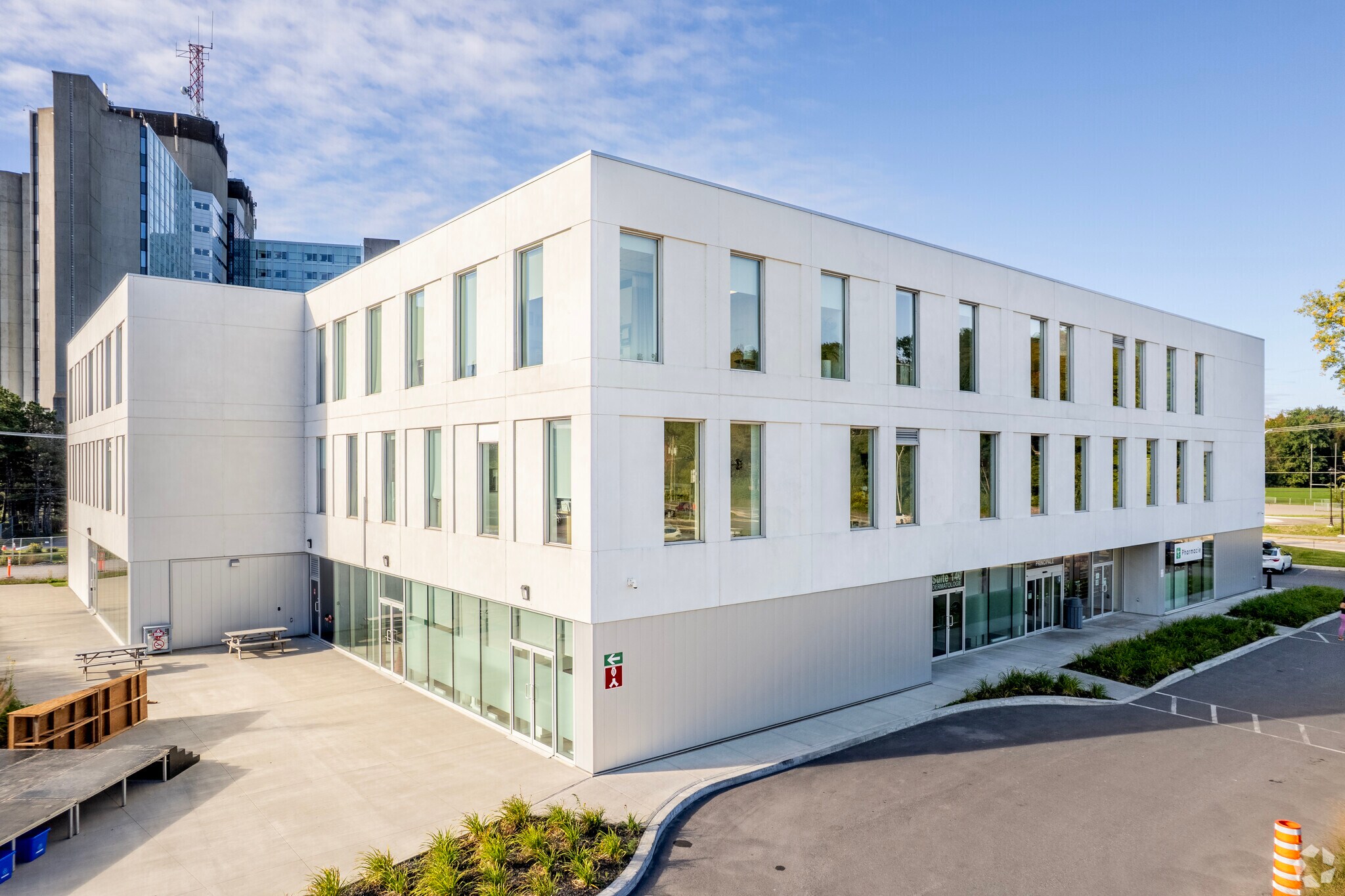 307 Boul Des Anciens-Combattants, Sainte-anne-de-bellevue, QC à vendre Photo principale- Image 1 de 1