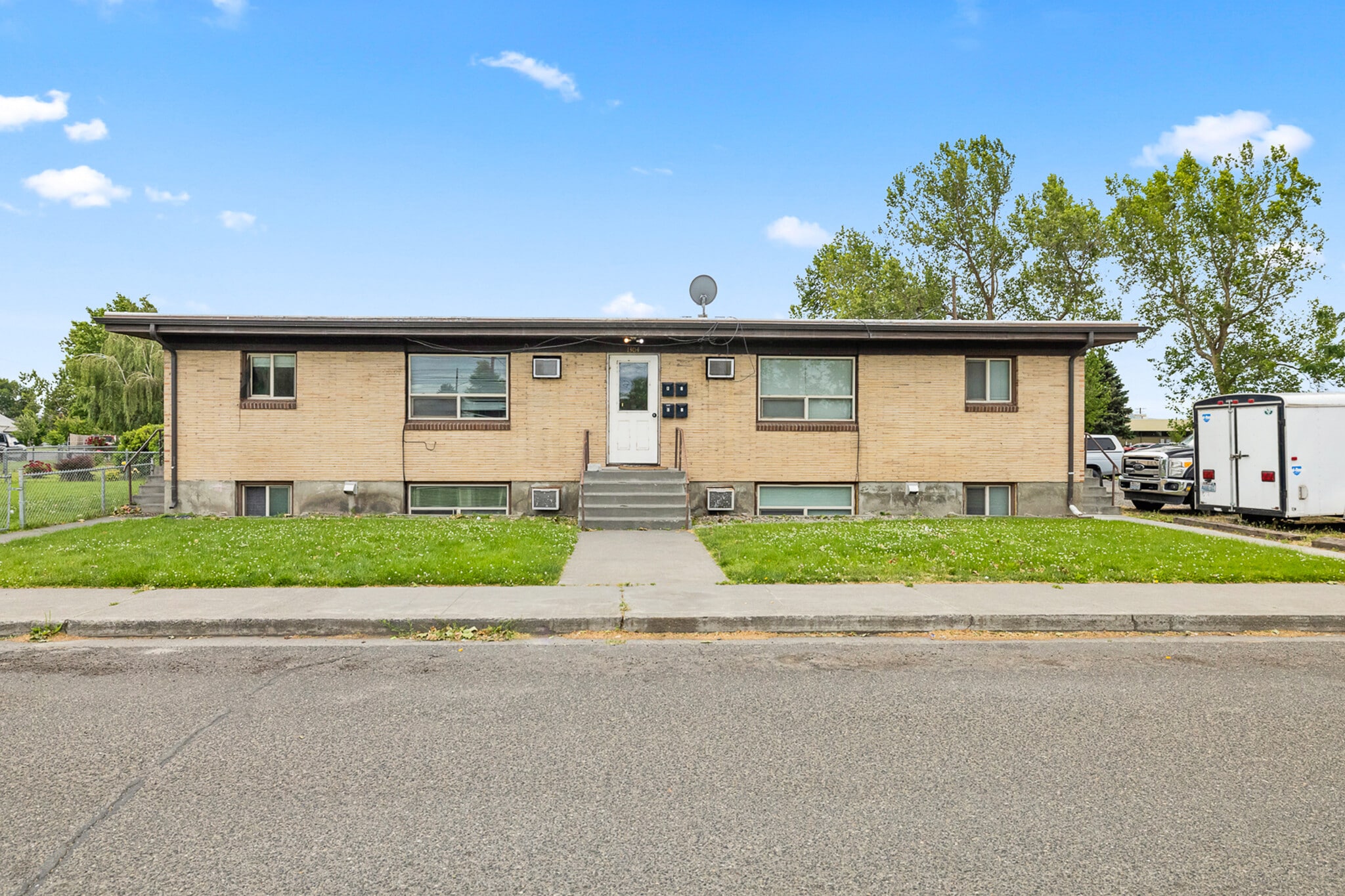 1304 W Hopkins St, Pasco, WA for sale Primary Photo- Image 1 of 11