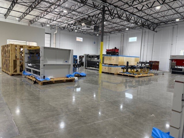 2129 Bardin Rd, Grand Prairie, TX à vendre - Photo du bâtiment - Image 2 de 10