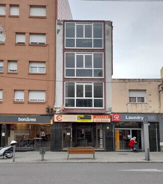 Plus de détails pour Multi-résidentiel à vendre