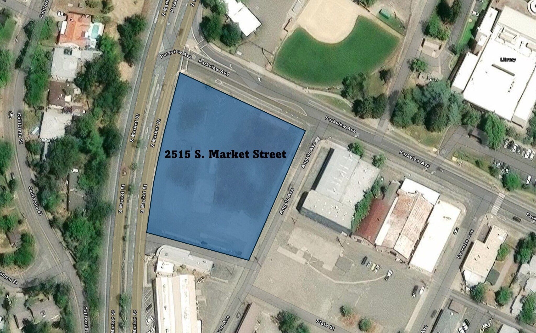 2515 S Market St, Redding, CA à louer Photo principale- Image 1 de 13