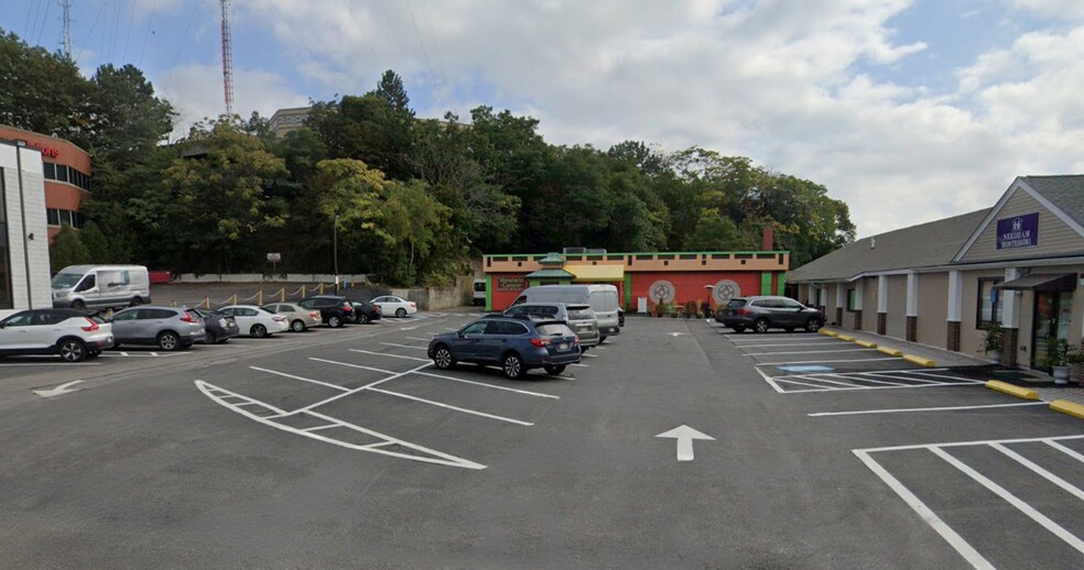 238 Highland Ave, Needham, MA à louer - Photo du bâtiment - Image 1 de 3