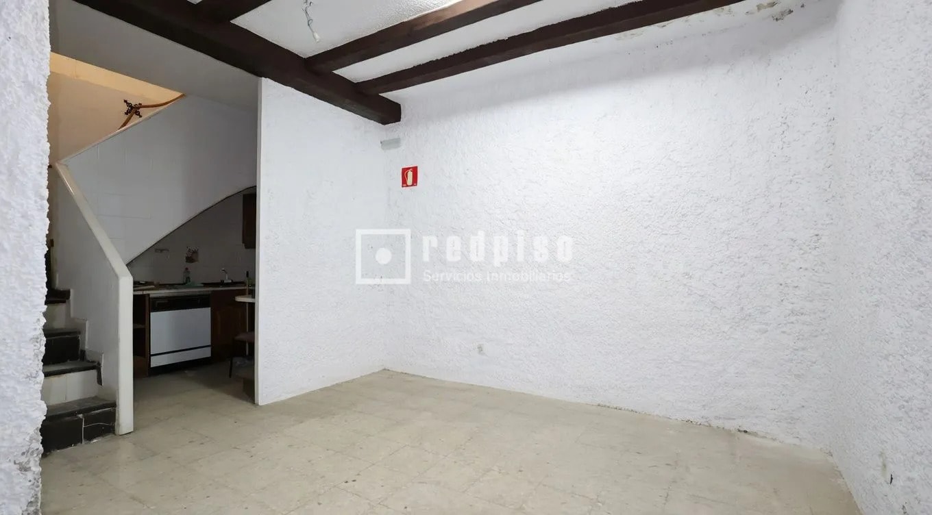 Madrid, MAD 28010 - - - Interior Photo - Image 2 of 5