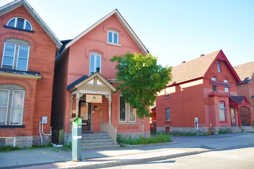 470 Somerset St W, Ottawa, ON for sale - Building Photo - Image 3 of 11