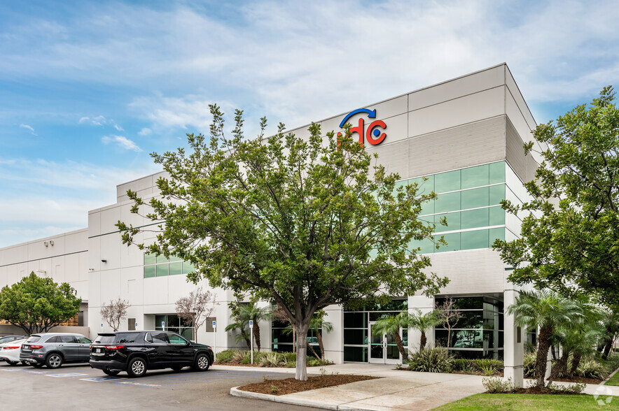 6700-6750 Artesia Blvd, Buena Park, CA for lease - Building Photo - Image 3 of 7