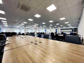 Plus de détails pour Howard Way, Newport Pagnell - Coworking à louer