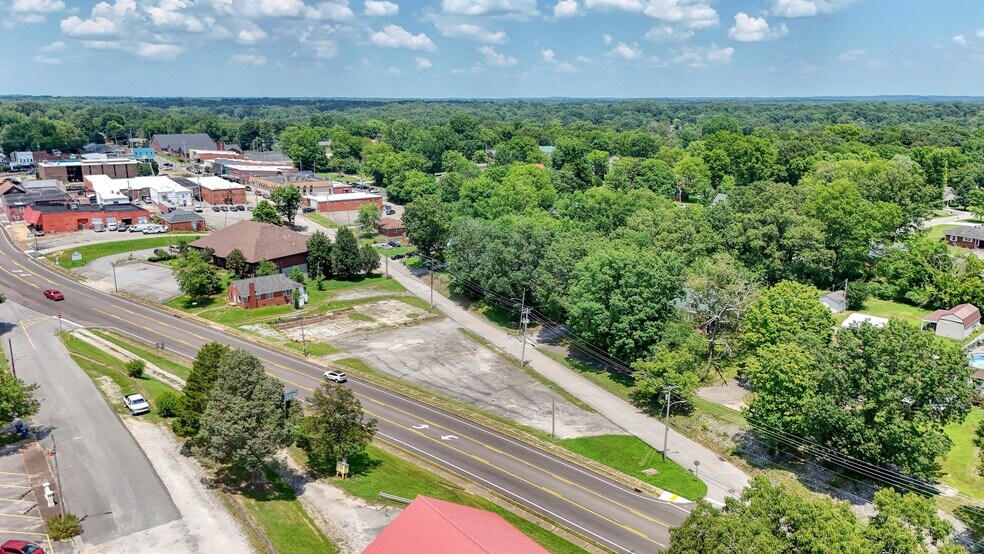 129 S Forrest Ave, Camden, TN à vendre - Photo du bâtiment - Image 3 de 11