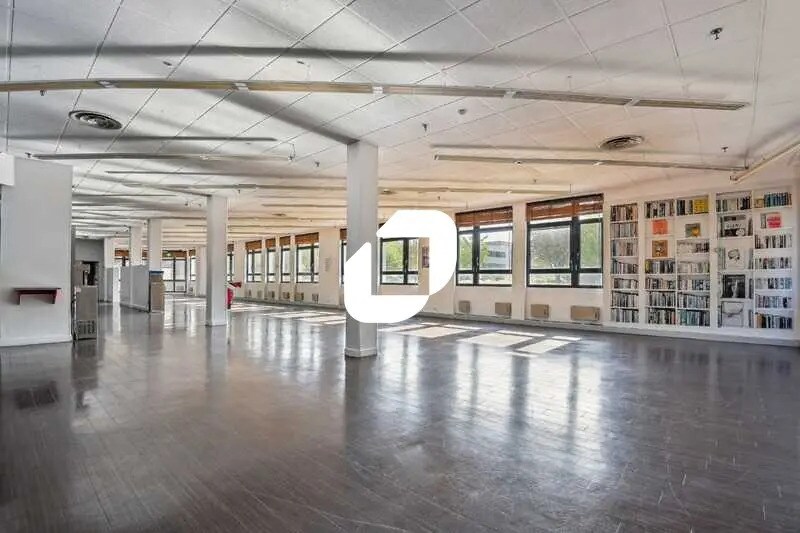 Retail in Évry-Courcouronnes for lease - Interior Photo - Image 3 of 14