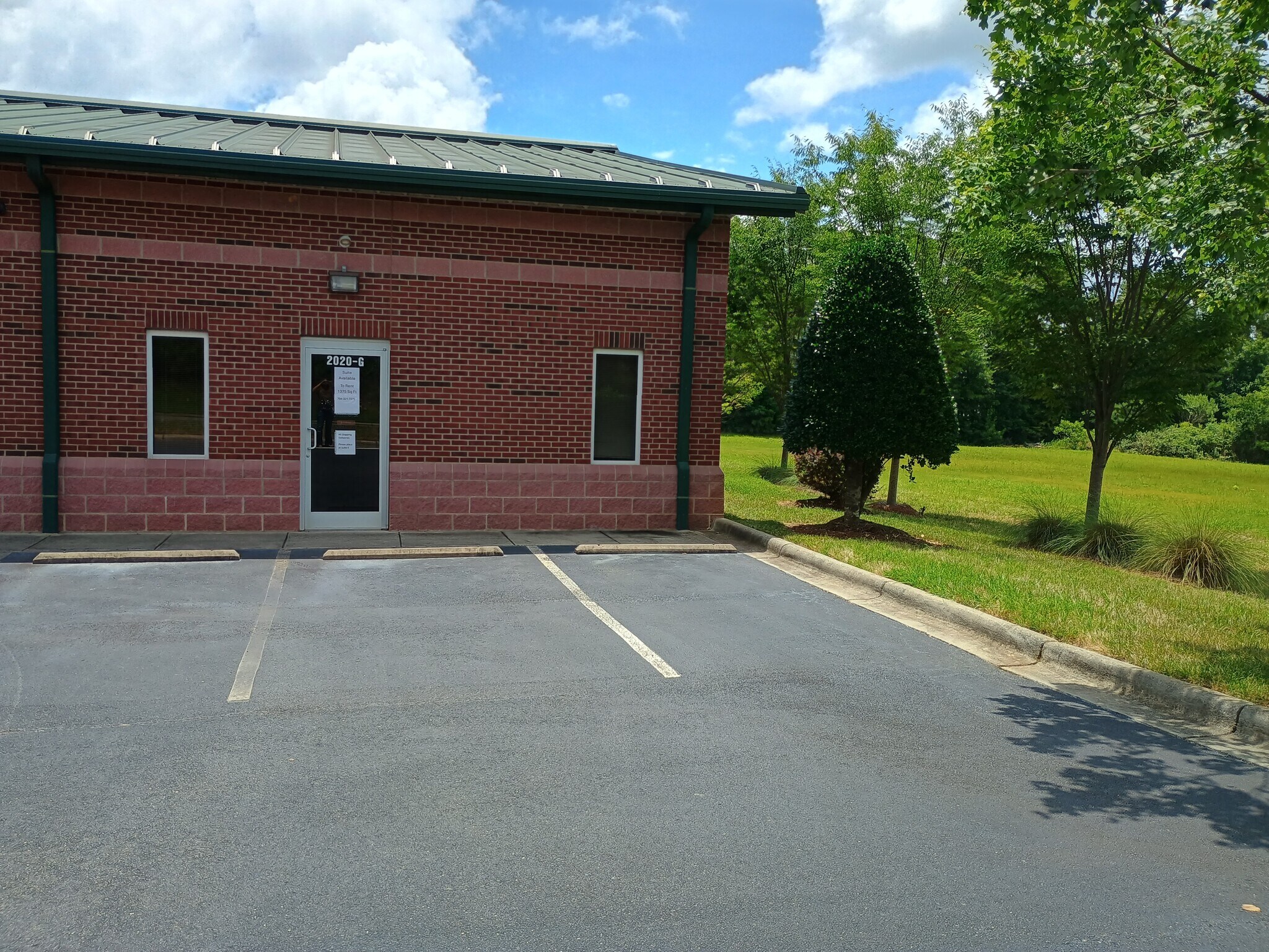 2020 Independence Commerce Dr, Matthews, NC à vendre Photo principale- Image 1 de 7