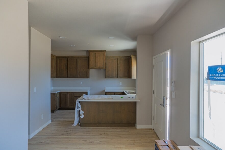 40 W 13th St, Merced, CA for sale - Building Photo - Image 3 of 26