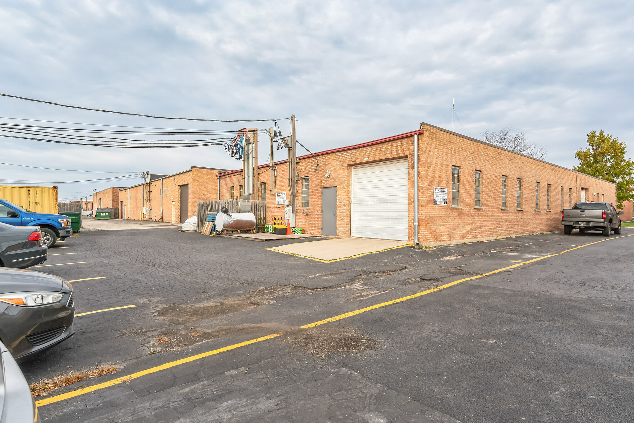 935 Lunt Ave, Schaumburg, IL for sale Building Photo- Image 1 of 1