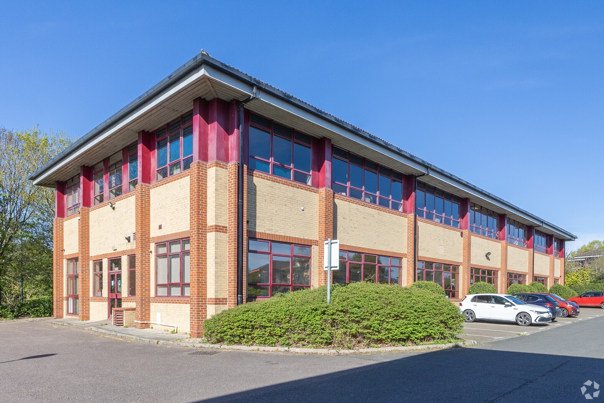 2 Lancaster Way, Huntingdon for lease Primary Photo- Image 1 of 12