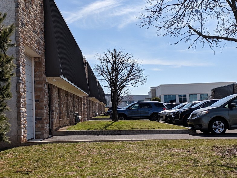 1511-1525 Gehman Rd, Harleysville, PA à louer - Photo du bâtiment - Image 3 de 7