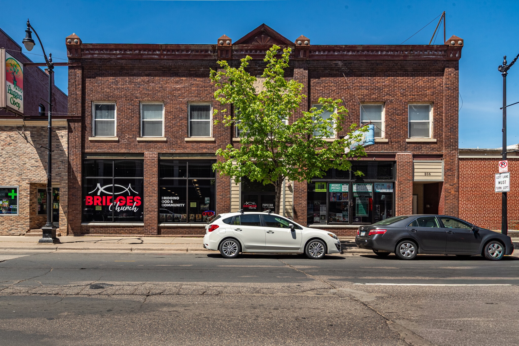 310 4th St S, La Crosse, WI à louer Photo intérieure- Image 1 de 18